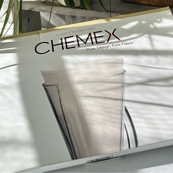 🌴 Pure Chemex Bonded Half Moon & Pre-Folded White Coffee Filters | 100 Count - Picture 2 of 8